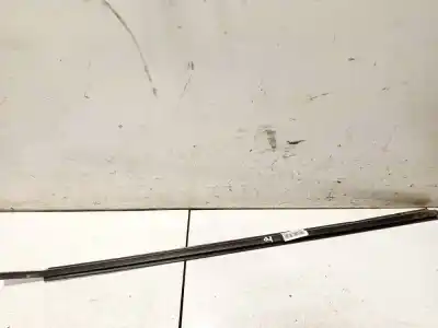 Peça sobressalente para automóvel em segunda mão plásticos por peugeot 406 (8b) 2.0 hdi 110 referências oem iam 