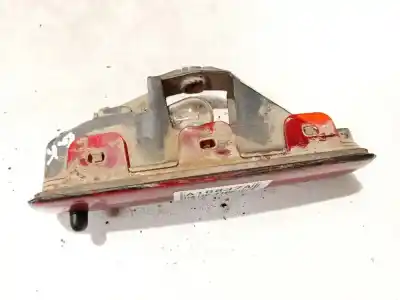 Pièce détachée automobile d'occasion feu de frein central pour dacia logan (ls_) 1.5 dci (ls04) références oem iam 89037431  8200690118