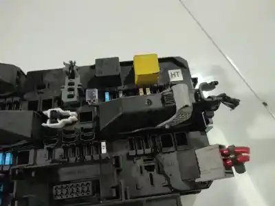 Peça sobressalente para automóvel em segunda mão caixa de fusíveis e relés por opel astra h (a04) 1.7 cdti (l48) referências oem iam 13115937  13115937, 329510614