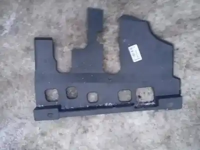 Pezzo di ricambio per auto di seconda mano plastica per bmw 3 (e30) m3 2.3 riferimenti oem iam 13137842