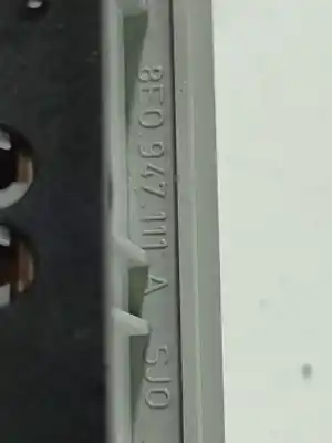 Автозапчастина б/у внутрішне світло для audi a3 (8p1) 1.6 посилання на oem iam 8e0947111a  8e0.947.111 a