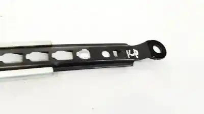 Tweedehands auto-onderdeel riemhaak links voor voor suzuki swift iii (mz, ez) 1.3 (rs 413) oem iam-referenties   