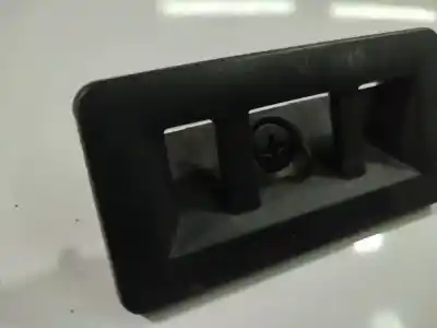 Автозапчастина б/у пластикler для audi a3 (8p1) 1.6 посилання на oem iam 8e0819275  8e0 819 275