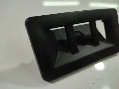 Автозапчасти б/у пластик за audi a3 (8p1) 1.6 ссылки oem iam 8e0819276a  8e0 819 276a