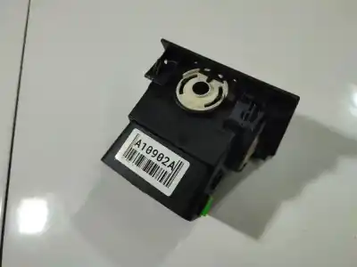 Pezzo di ricambio per auto di seconda mano Griglia Di Aerazione per OPEL MERIVA A MONOSPACE (X03) 1.3 CDTI (E75) Riferimenti OEM IAM 464652911  464652911, 2892-002, 2892002