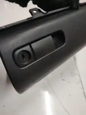 Peça sobressalente para automóvel em segunda mão porta luvas por mazda 3 (bk) 1.6 (bk14) referências oem iam   