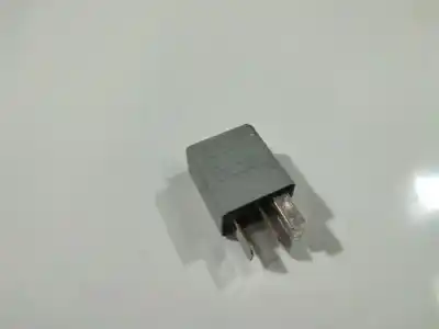 Peça sobressalente para automóvel em segunda mão  por PEUGEOT 307 (3A/C)  Referências OEM IAM GM13100504  GM 13100504, 677.20, 67720