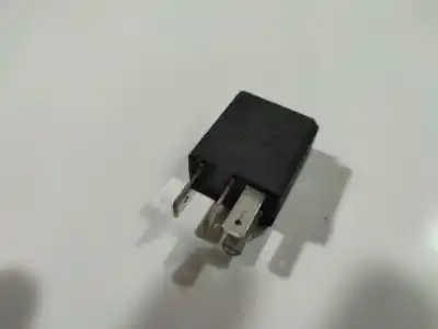 Peça sobressalente para automóvel em segunda mão  por PEUGEOT 307 (3A/C)  Referências OEM IAM 24435922  24435922, 702.20, 12V 20A, 70220, 12V20A