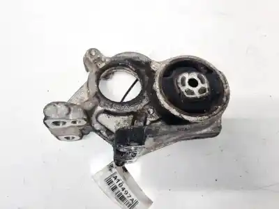 Second-hand car spare part engine support for porsche 968 descapotable 3.0 oem iam references 81090780