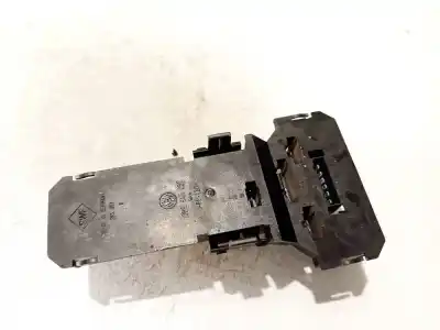 Second-hand car spare part Lampholder for VOLKSWAGEN PASSAT B5 VARIANT (3B5) 1.9 TDI OEM IAM references 3B9945257  