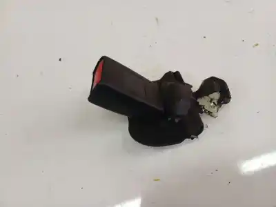 Автозапчасти б/у крюк для ремня задний правый за audi a5 (8t3) 2.0 tfsi ссылки oem iam 8t0857739b  8t0 857 739 b