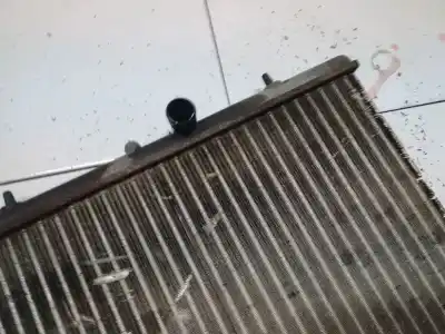 Pezzo di ricambio per auto di seconda mano radiatore d acqua per peugeot 407 (6d_) 2.0 hdi 135 (6drhrh, 6drhre, 6drhrg, 6drhrj) riferimenti oem iam   