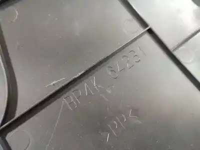 Pezzo di ricambio per auto di seconda mano plastica per mazda 3 (bk) 1.6 (bk14) riferimenti oem iam bp4k64231  bp4k 64231