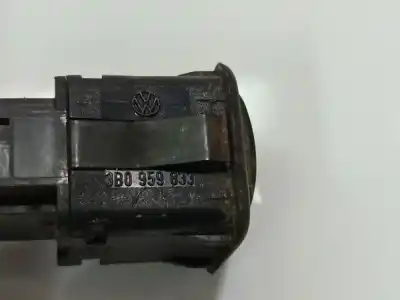 Second-hand car spare part switch for volkswagen passat b5 variant (3b5) 1.9 tdi oem iam references 3b0959833  3b0 959 833