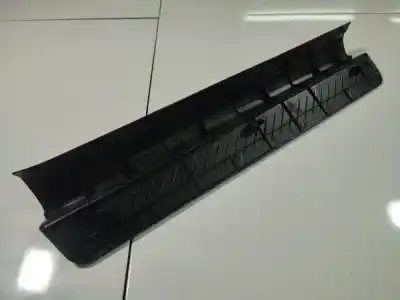 Pezzo di ricambio per auto di seconda mano plastica per mazda 3 (bk) 1.6 (bk14) riferimenti oem iam bp4k68710crh  bp4k68710crh