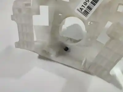 Pezzo di ricambio per auto di seconda mano plastica per mazda 3 (bk) 1.6 (bk14) riferimenti oem iam bebs3e  b-e bs3e, 176053