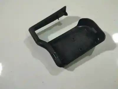 Pezzo di ricambio per auto di seconda mano plastica per mazda 3 (bk) 1.6 (bk14) riferimenti oem iam p84k57054  p84k57054
