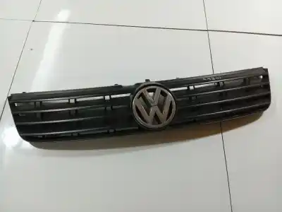 Автозапчасти б/у передняя решетка за volkswagen passat b5 variant (3b5) 1.9 tdi ссылки oem iam 3b0853653c