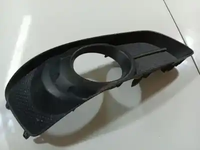 Second-hand car spare part front bumper grille for toyota corolla verso (zer_, zze12_, r1_) 2.0 d-4d (cur10_) oem iam references 521270f040