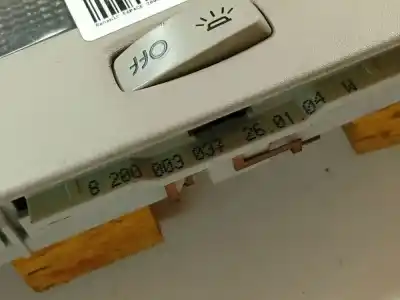 Автозапчастина б/у внутрішне світло для renault espace iv (jk0/1_) 2.2 dci (jk0h) посилання на oem iam 8200003037  8 200 003 037