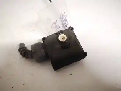 Автозапчасти б/у мотор открывания люков кондиционера за audi a6 avant (4f5) 2.7 tdi ссылки oem iam 4f0820511a  0132801359