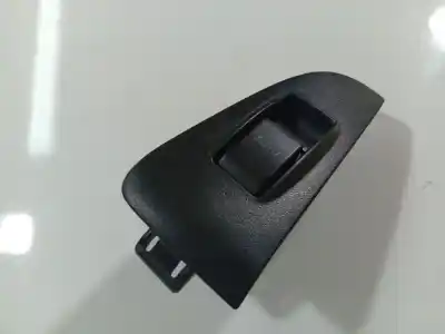 Peça sobressalente para automóvel em segunda mão botão / interruptor elevador vidro dianteiro esquerdo por toyota avensis (_t25_) 2.2 d-cat (adt251_) referências oem iam 8657