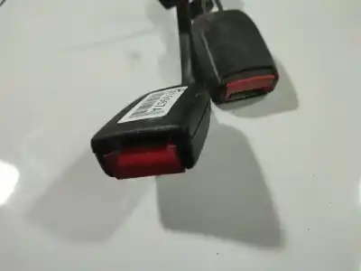 Автозапчастина б/у задній центральний гачок для volkswagen passat b5 variant (3b5) 1.9 tdi посилання на oem iam 8085779  8085779, kj0, a701