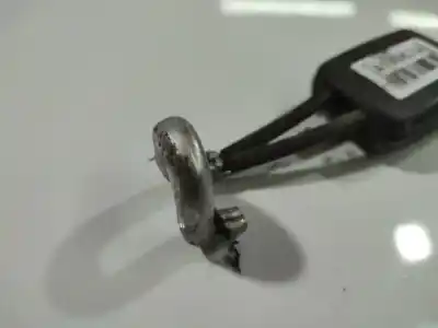 Автозапчастина б/у задній центральний гачок для volkswagen passat b5 variant (3b5) 1.9 tdi посилання на oem iam   