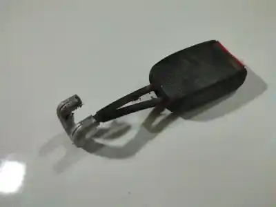 Автозапчастина б/у задній центральний гачок для volkswagen passat b5 variant (3b5) 1.9 tdi посилання на oem iam   