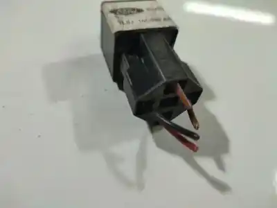 Second-hand car spare part relay for ford focus c-max (dm2) 2.0 tdci oem iam references r1n9a  r1n9a, 1l8j 10c909 aa, 1l8j10c909aa