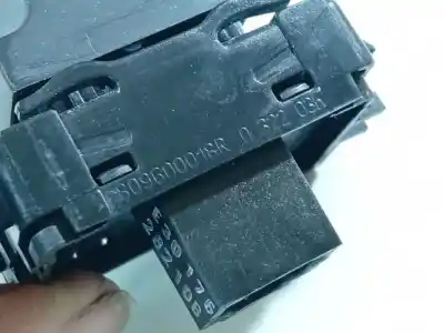 Автозапчасти б/у выключатель левого переднего окна за renault megane iii fastback (bz0/1_, b3_) 1.6 16v (bz1b, bz1h) ссылки oem iam 809600018r  809600018r, a 322 03h, a32203h