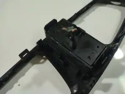 Second-hand car spare part hazard warning lights for renault scénic iii (jz0/1_) 1.5 dci oem iam references   