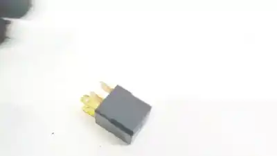 Автозапчастина б/у реле для mazda 5 berl. (cr) 2.0 crtd active+ (105kw) посилання на oem iam acm33221  um4667730