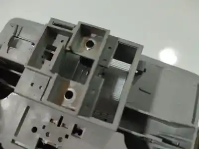 Peça sobressalente para automóvel em segunda mão luz interior por mazda 3 (bk) 1.6 (bk14) referências oem iam   