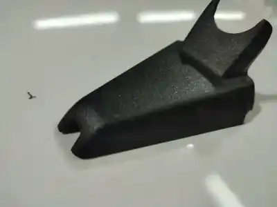 Peça sobressalente para automóvel em segunda mão plásticos por ford focus c-max (dm2) 2.0 tdci referências oem iam 3m5117d550  3m51 17d550