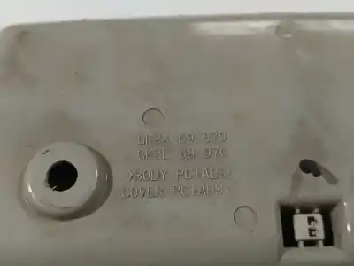 Peça sobressalente para automóvel em segunda mão luz interior por mazda 5 (cr19) 2.0 cd (cr19) referências oem iam gk2a69970  gk2a 69 970, gk2e 69 970, gk2e69970