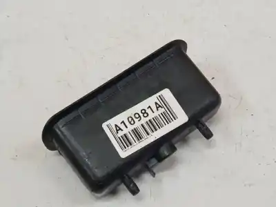 Peça sobressalente para automóvel em segunda mão plásticos por toyota corolla verso (zer_, zze12_, r1_) 2.0 d-4d (cur10_) referências oem iam 748160f010