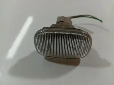 Peça sobressalente para automóvel em segunda mão farolim do lado direito por toyota corolla verso (zer_, zze12_, r1_) 2.0 d-4d (cur10_) referências oem iam 