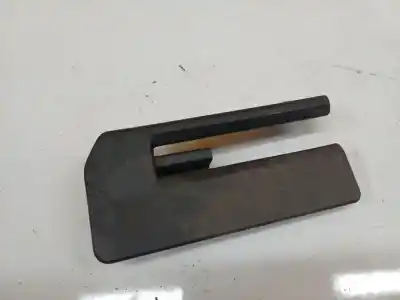 Peça sobressalente para automóvel em segunda mão plásticos por toyota corolla verso (zer_, zze12_, r1_) 2.0 d-4d (cur10_) referências oem iam 721380f020