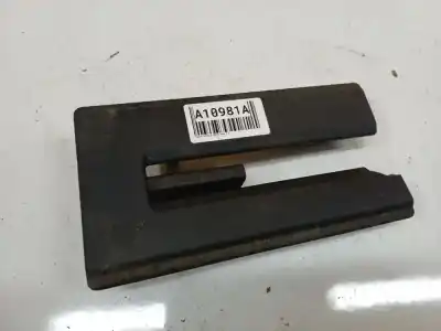 Peça sobressalente para automóvel em segunda mão plásticos por toyota corolla verso (zer_, zze12_, r1_) 2.0 d-4d (cur10_) referências oem iam 721570f020