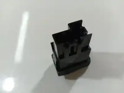 Pezzo di ricambio per auto di seconda mano plastica per mazda 3 (bk) 1.6 (bk14) riferimenti oem iam bp4k55225  bp4k 55 225, 03 7503 90, 03750390