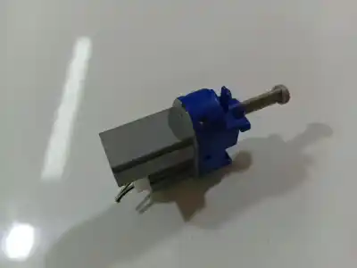 Pezzo di ricambio per auto di seconda mano interruttore per mazda 3 (bk) 1.6 (bk14) riferimenti oem iam   