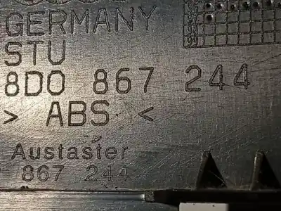 Pezzo di ricambio per auto di seconda mano plastica per audi a4 b5 (8d2) 1.8 riferimenti oem iam 8d0867244  8d0 867 244
