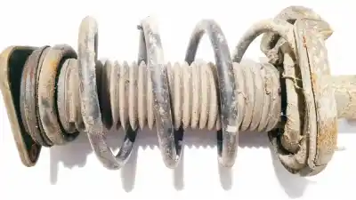 Peça sobressalente para automóvel em segunda mão mola de suspensão por ford focus iii 1.6 tdci referências oem iam 
