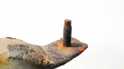 Pezzo di ricambio per auto di seconda mano braccio di sospensione anteriore sinistro inferiore per citroen c4 picasso i monospace (ud_) 2.0 hdi 138 riferimenti oem iam   