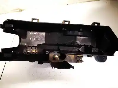 Peça sobressalente para automóvel em segunda mão caixa de fusíveis e relés por volvo v70 ii (285) d5 referências oem iam 9494210