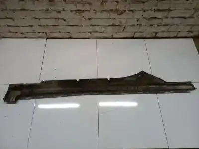 İkinci el araba yedek parçası sol etek (kesim) için volkswagen passat b5 variant (3b5) 1.9 tdi oem iam referansları   