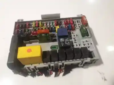 Tweedehands auto-onderdeel relais/zekeringenkastje voor opel astra g fastback (t98) 1.7 td (f08, f48) oem iam-referenties 