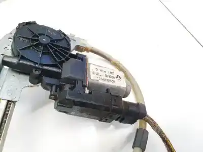 Pièce détachée automobile d'occasion moteur lève vitre arrière gauche pour renault espace iv (jk0/1_) 2.0 (jk0a, jk1d, jk0n) références oem iam 8200305720  