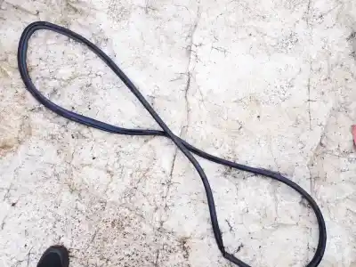 Tweedehands auto-onderdeel deurcontour rubber voor toyota avensis 2.0 d-4d oem iam-referenties 